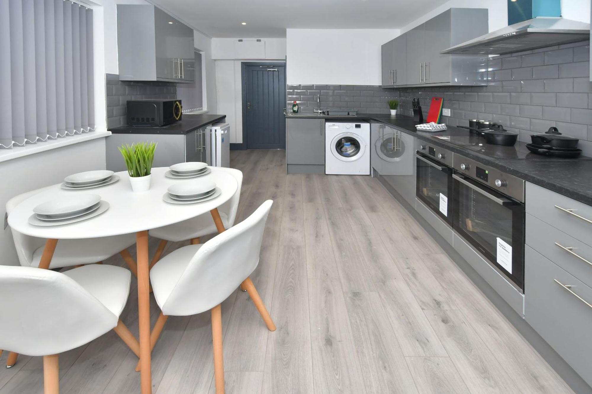 Townhouse @ 24 Brunswick Place Stoke Etruria Eksteriør billede